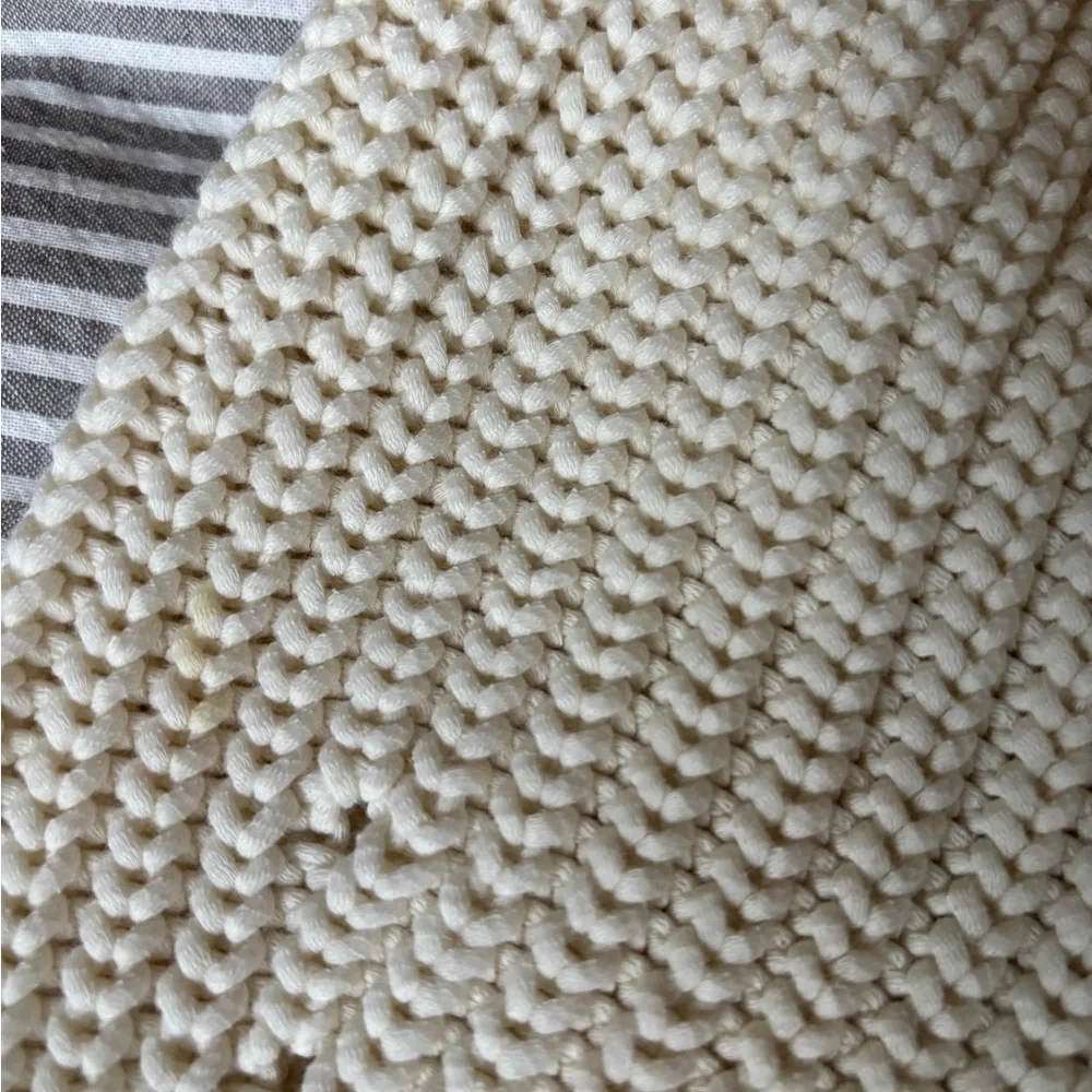 Everlane Cream Women's Crew Neck Sweater, size small - Picture 3 of 7